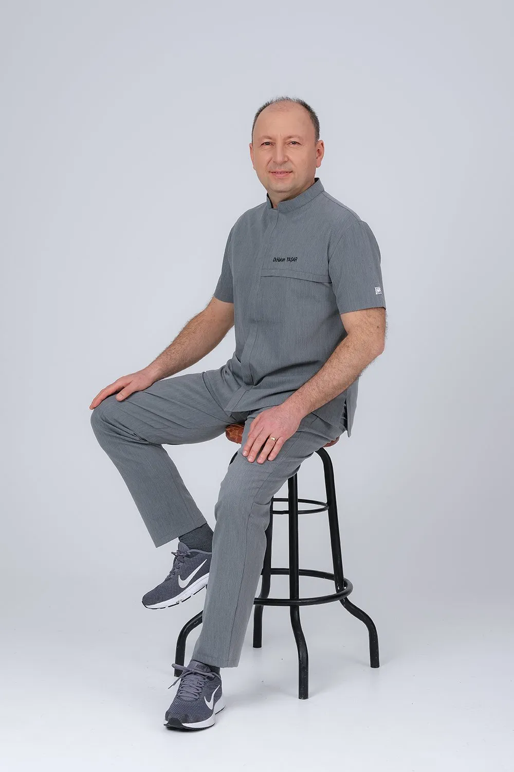 Dr. Hakan YAŞAR, Ankara Diş Hekimi, Diş Doktoru, Dişçi, Genel Diş Hekimi